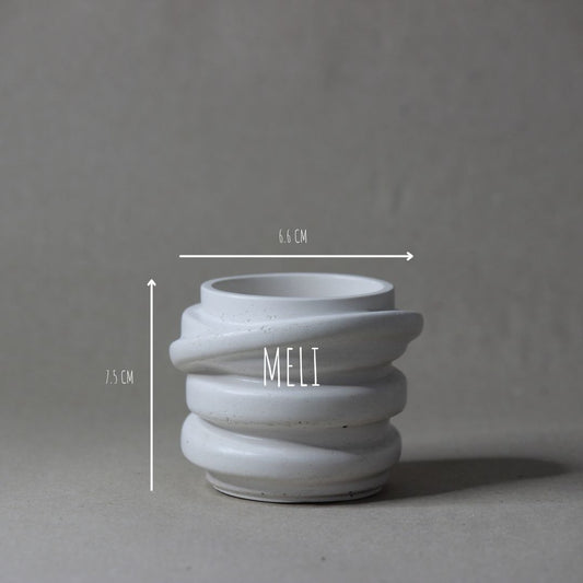 Le pot en béton MELI, artisanat français